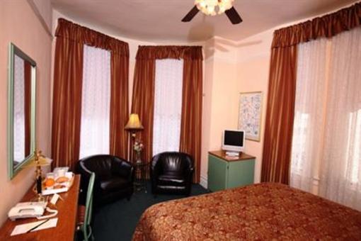 фото отеля Andrews Hotel