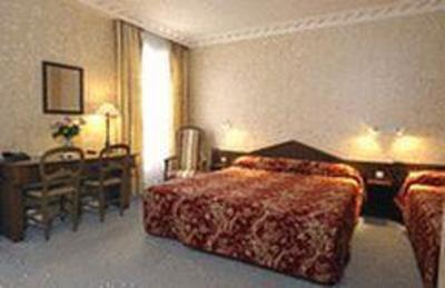 фото отеля Hotel Du Manoir Tours