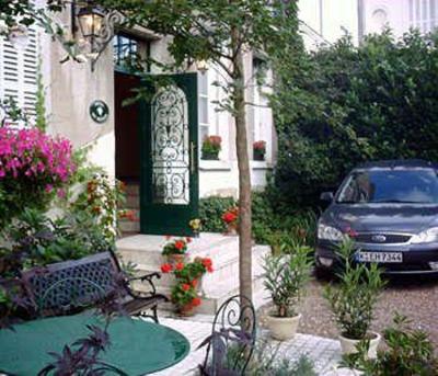 фото отеля Hotel Du Manoir Tours