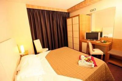 фото отеля Golden Tulip Galilei Pisa