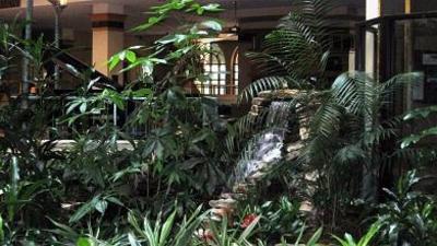 фото отеля Embassy Suites Hotel Greenville Golf Resort & Conference Ctr