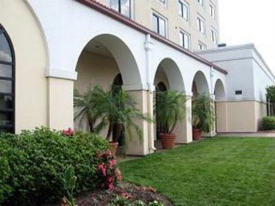 фото отеля Embassy Suites Hotel Greenville Golf Resort & Conference Ctr