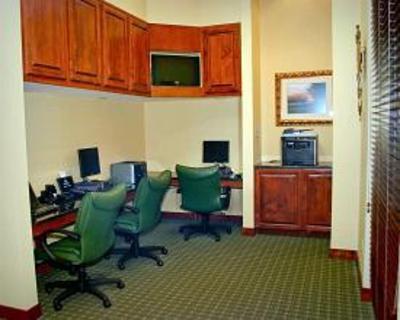 фото отеля Embassy Suites Hotel Greenville Golf Resort & Conference Ctr