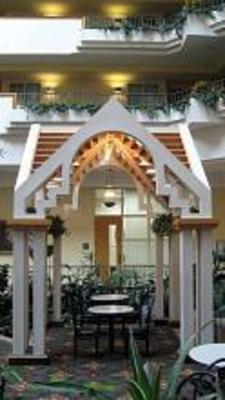 фото отеля Embassy Suites Hotel Greenville Golf Resort & Conference Ctr