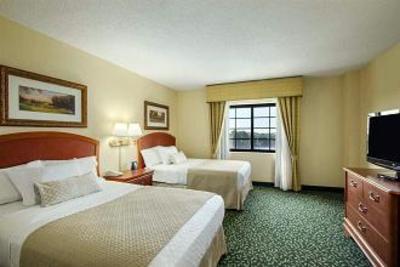 фото отеля Embassy Suites Hotel Greenville Golf Resort & Conference Ctr
