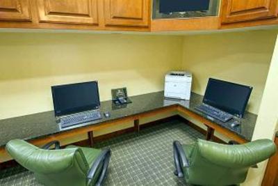 фото отеля Embassy Suites Hotel Greenville Golf Resort & Conference Ctr