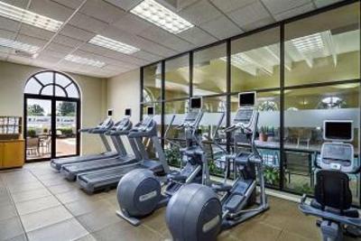 фото отеля Embassy Suites Hotel Greenville Golf Resort & Conference Ctr