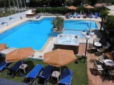 фото отеля Sunny Suites Apartments