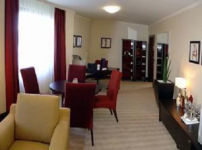 фото отеля Crowne Plaza Bratislava