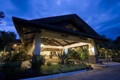 фото отеля Waterfront Insular Hotel Davao