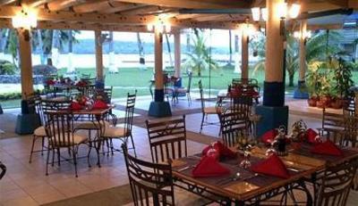 фото отеля Waterfront Insular Hotel Davao