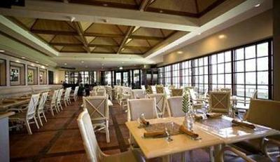 фото отеля Waterfront Insular Hotel Davao