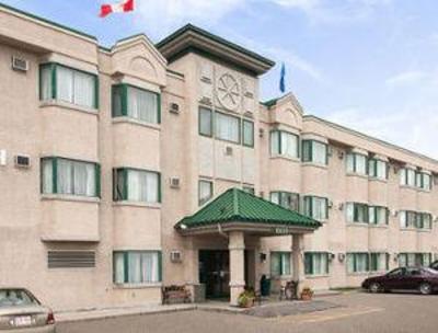 фото отеля Travelodge Calgary University