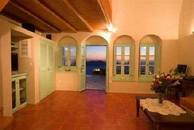 фото отеля Santorini Luxury Villas Firostefani