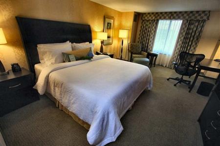 фото отеля Hilton Garden Inn Washington DC / Bethesda
