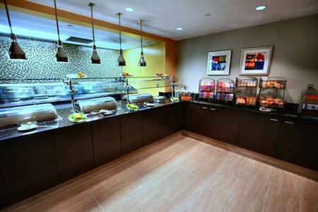 фото отеля Hilton Garden Inn Washington DC / Bethesda