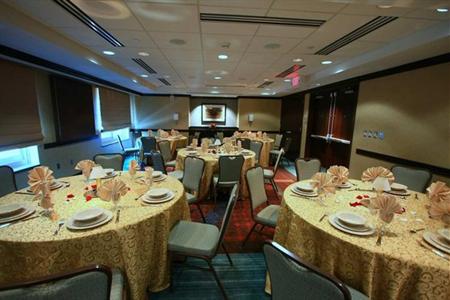 фото отеля Hilton Garden Inn Washington DC / Bethesda