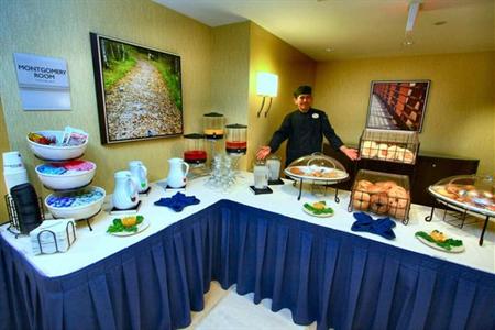 фото отеля Hilton Garden Inn Washington DC / Bethesda