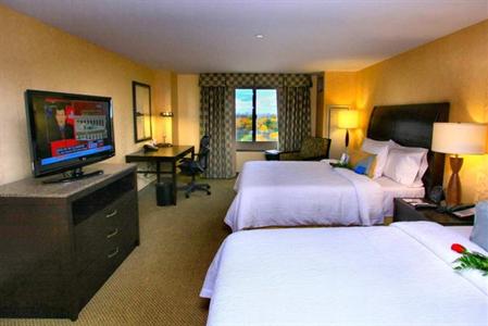 фото отеля Hilton Garden Inn Washington DC / Bethesda