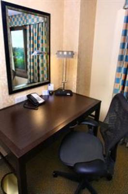 фото отеля Hilton Garden Inn Washington DC / Bethesda
