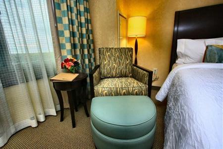 фото отеля Hilton Garden Inn Washington DC / Bethesda