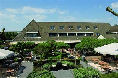 фото отеля Van Der Valk Hotel De Gouden Leeuw Voorschoten