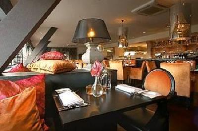 фото отеля Van Der Valk Hotel De Gouden Leeuw Voorschoten