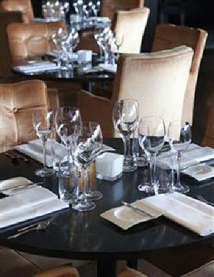 фото отеля Van Der Valk Hotel De Gouden Leeuw Voorschoten