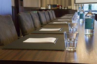 фото отеля Van Der Valk Hotel De Gouden Leeuw Voorschoten