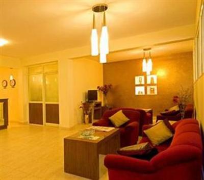фото отеля Mel's Regency Hotel