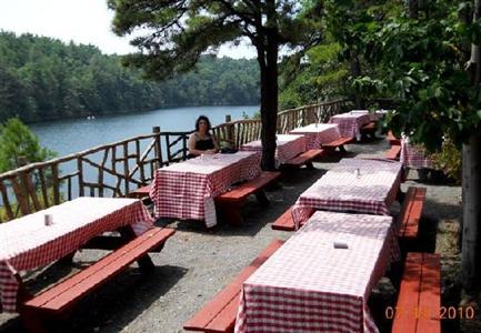 фото отеля Mohonk Mountain House