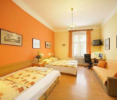 фото отеля Hotel Golden City - Garni