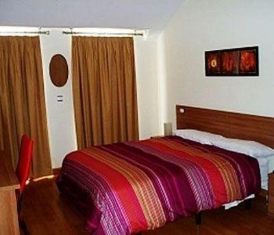 фото отеля Hostal La Morada La Cisterniga