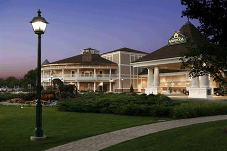 фото отеля Hilton Garden Inn Saratoga Springs