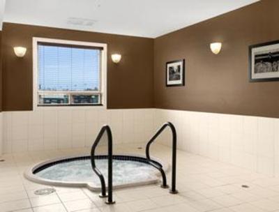 фото отеля Ramada Cold Lake