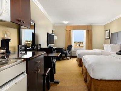 фото отеля Ramada Cold Lake