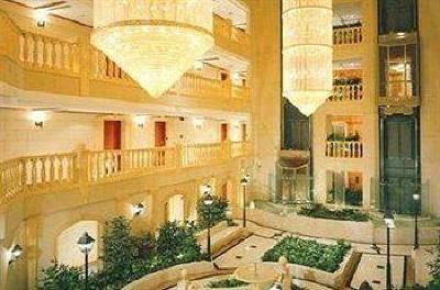 фото отеля Metropolitan Palace Hotel