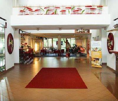 фото отеля Club Hotel Praha Pruhonice
