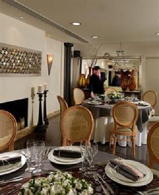 фото отеля Best Western Plus Embassy Hotel