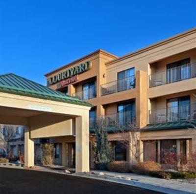 фото отеля Courtyard by Marriott Boulder Longmont