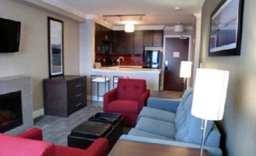 фото отеля Sandman Hotel & Suites Abbotsford