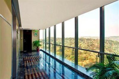 фото отеля Ramada Powai