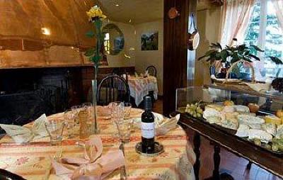 фото отеля Auberge De L'Orisse Hotel Varennes-sur-Allier