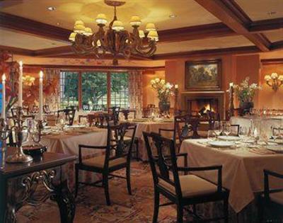 фото отеля Four Seasons Resort Lodge at Koele Lanai City