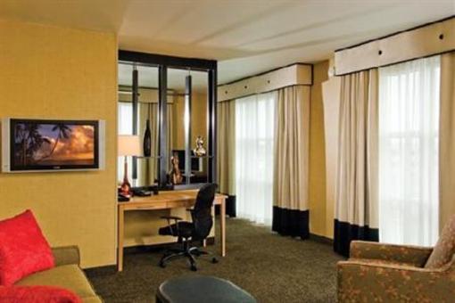 фото отеля Cambria Suites Denver Airport