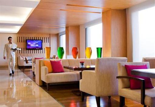 фото отеля Courtyard Hotel Gurgaon
