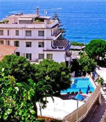 фото отеля Hotel Ariston Montecarlo