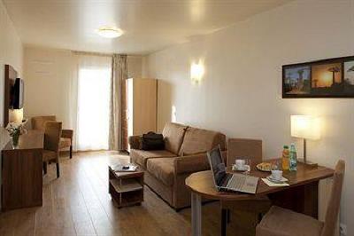 фото отеля 1Ere Avenue Val Senart Hotel Quincy Sous Senart
