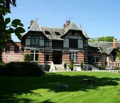 фото отеля Hostellerie Des 3 Mousquetaires Aire-sur-la-Lys