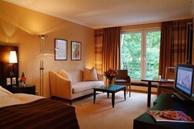 фото отеля Waldhotel Heiligenhaus
